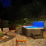 Prázdninový dům Le Montagnard & Sauna - Lits Faits - Serviettes - Peignoirs - Menage Inclus Rochesson