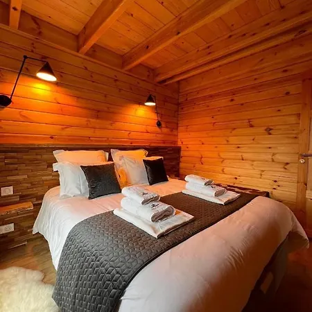 Le Montagnard & Sauna - Lits Faits - Serviettes - Peignoirs - Menage Inclus